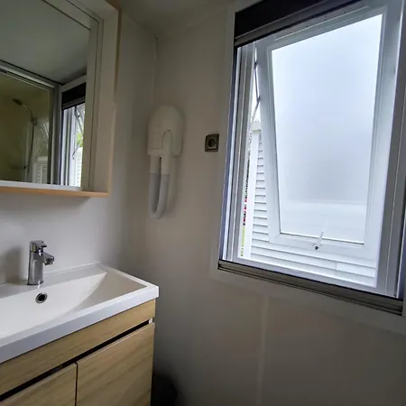 Campeggio La Yole Mobil-home Bord De Et Grand Espace Aquatique